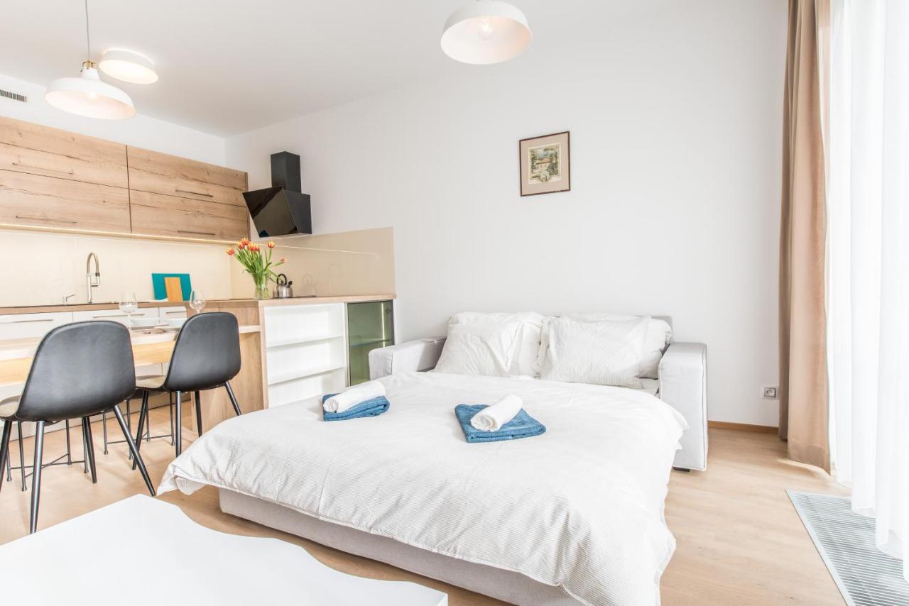 Mozart Central Apartments With Garage 프라하 외부 사진