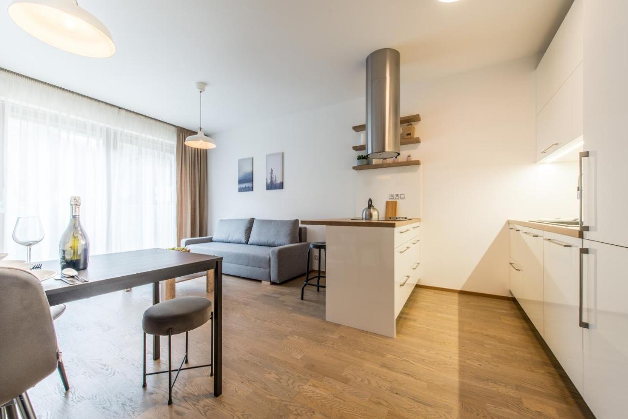 Mozart Central Apartments With Garage 프라하 외부 사진
