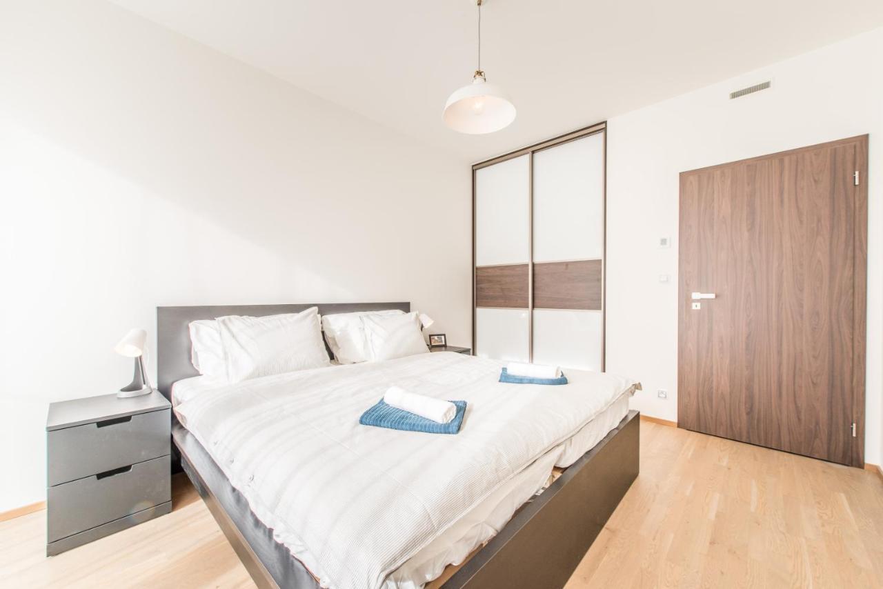 Mozart Central Apartments With Garage 프라하 외부 사진