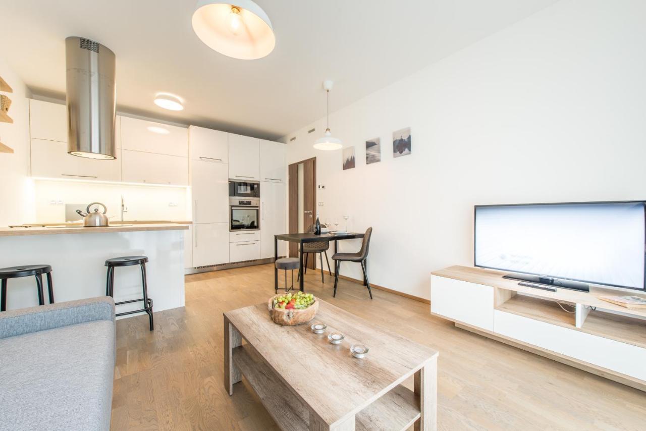 Mozart Central Apartments With Garage 프라하 외부 사진